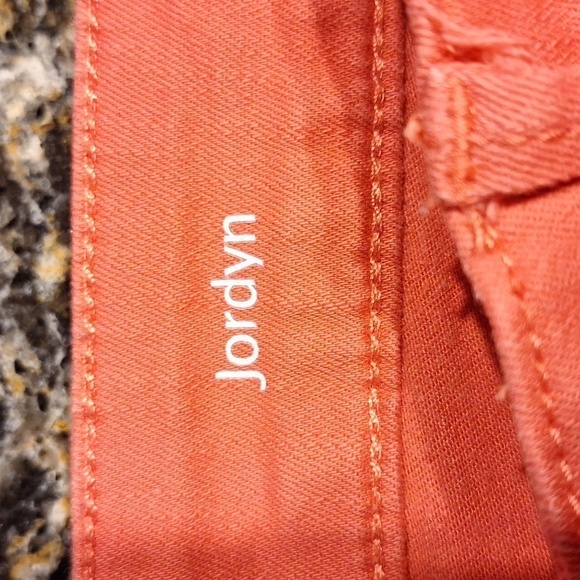 Q  Gloria Vanderbilt casual stretch slimming affect plus size capris 24W - Picture 4 of 5